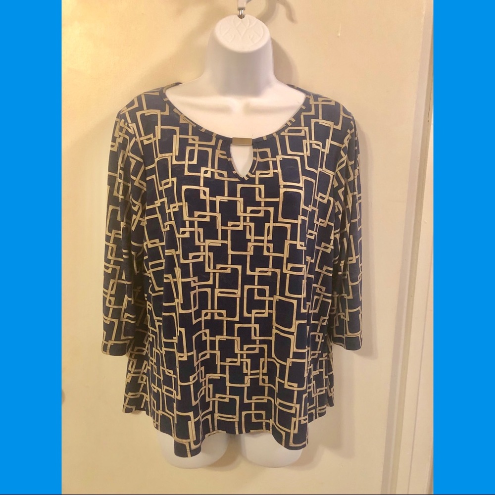 Dressbarn 3/4 length Sleeve Checker Design